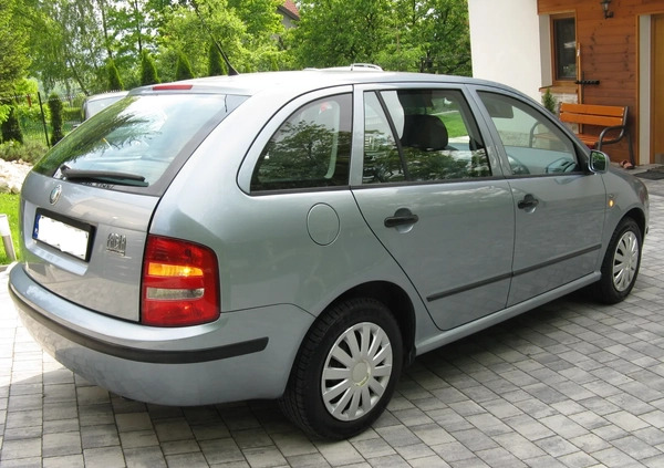 Skoda Fabia cena 8700 przebieg: 162000, rok produkcji 2001 z Stoczek Łukowski małe 596